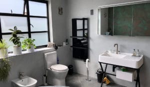 Bagno con scaldasalviette XLS nero