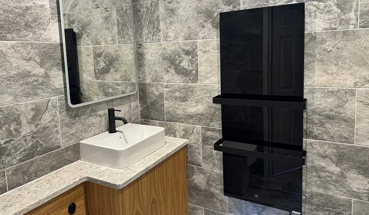 Scaldasalviette Select XLS Nero per Bagno