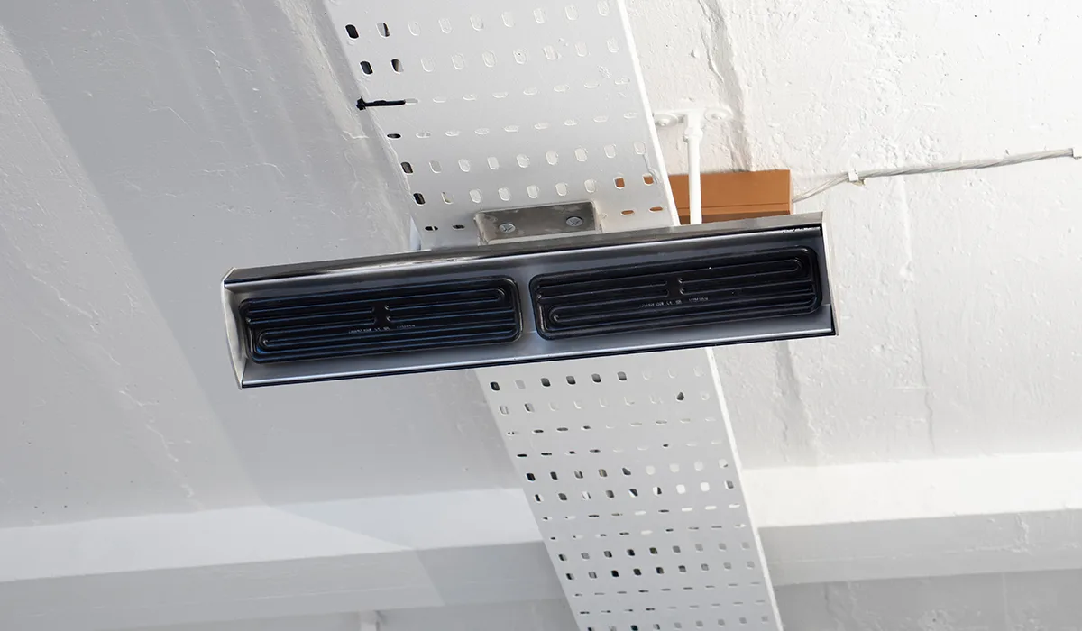 Advantage IR2 Nero in ufficio