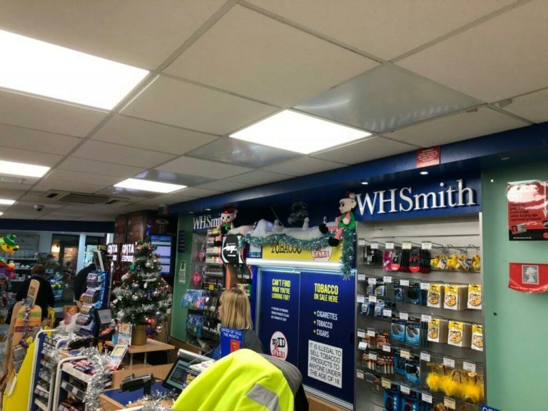 Negozio WH Smith, servizi autostradali