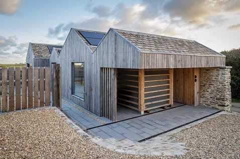 Charlie Luxton eco selfbuild con riscaldamento Herschel