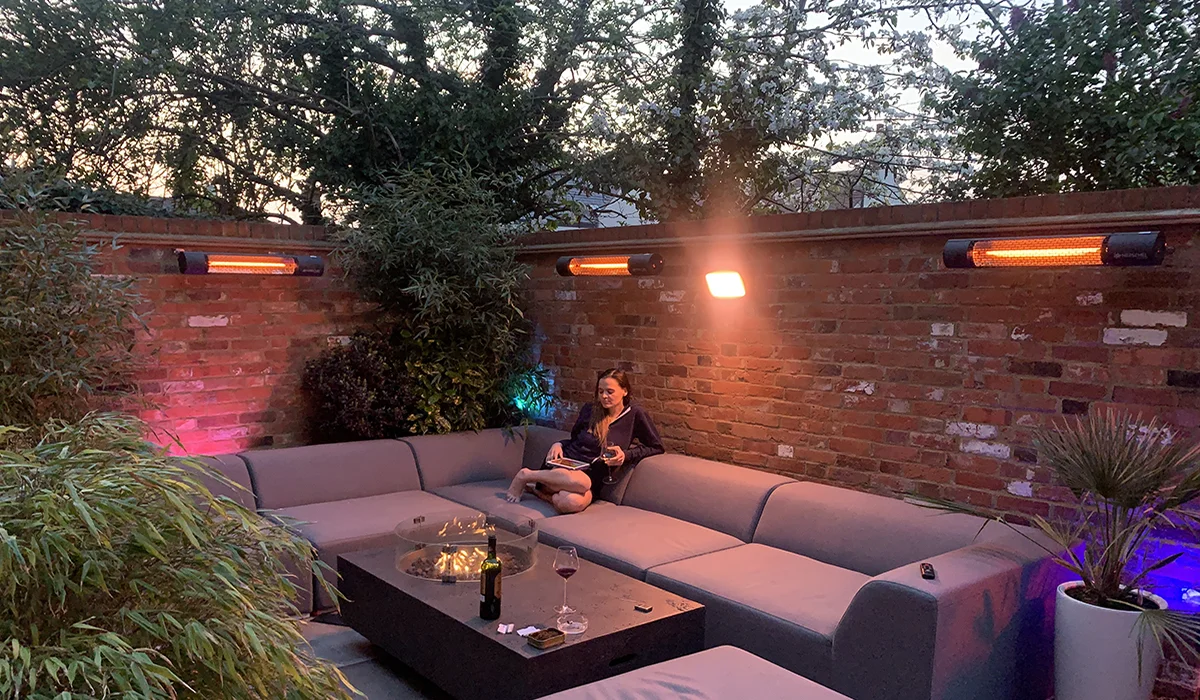 Herschel Californias in terrace area