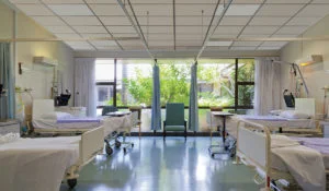Riscaldatore a soffitto in ospedale