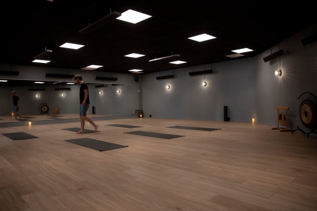 Studio di Hot Yoga Trosa riscaldato da Herschel
